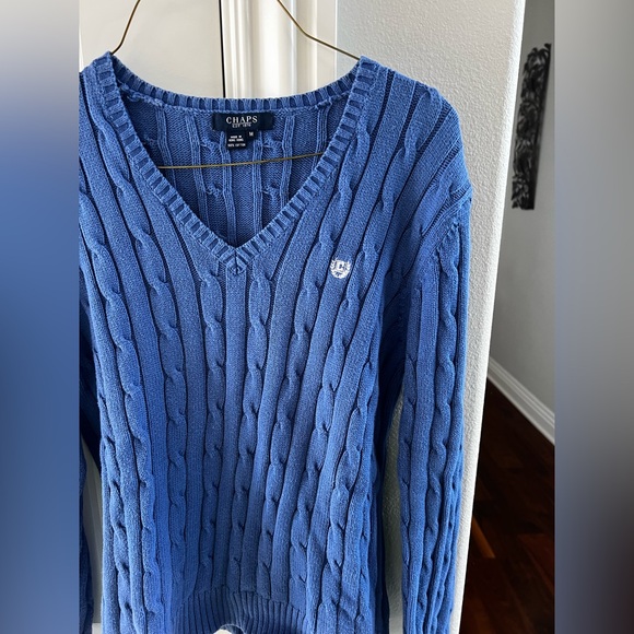 CLEARANCE Women’s Blue Medium Cotton V-Neck Knit Sweater - Picture 2 of 9